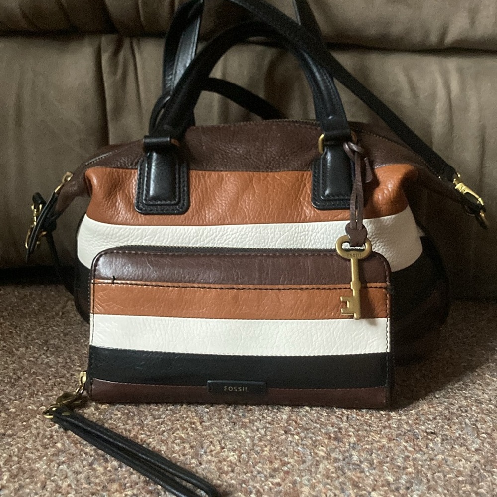 Fossil Julia Satchel and Zip Clutch. Leather. Gently used.